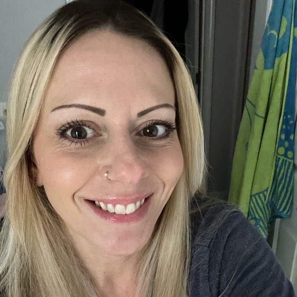 Meet your Posher, Ashley - Picture 3 of 3